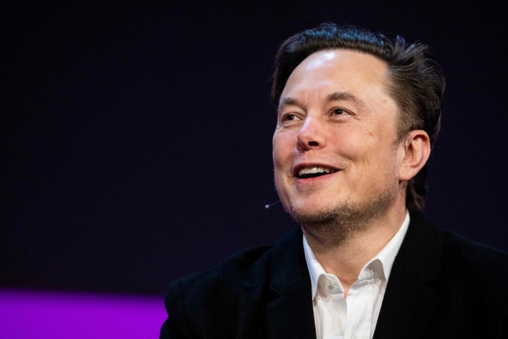 Antonio Gracias Locks Elon Musk's Phone in Hotel Safe to Prevent Late-Night Tweeting