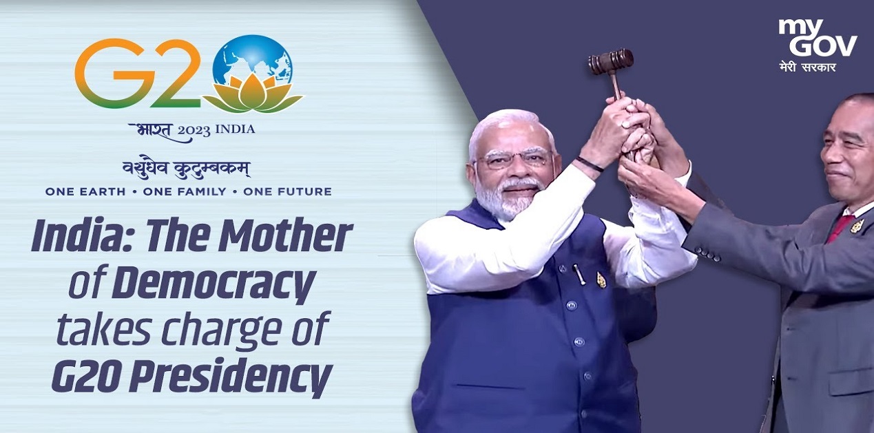 The AI-Enhanced 'Mother of Democracy' Exhibition Welcomes Dignitaries with Virtual Avatars