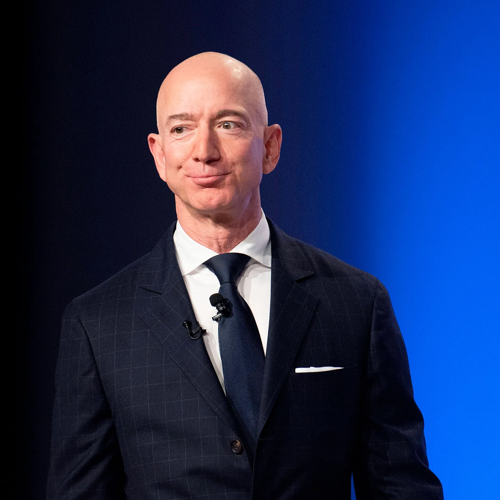 Jeff Bezos The Visionary Driving Amazon's Global Retail Dominance